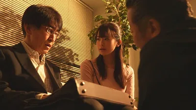 Chồng yêu vay nợ băng đảng, bà xã phải bán thân để trả nợ