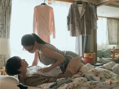 được chị nhà bên "an ủi" khi eny đi ngoại tình